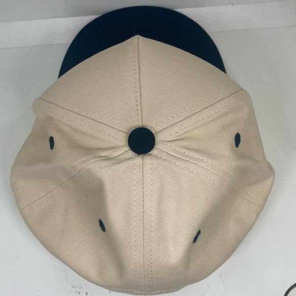 Atlanta Braves Cream/Navy Snapback Hat - Picture 7 of 10